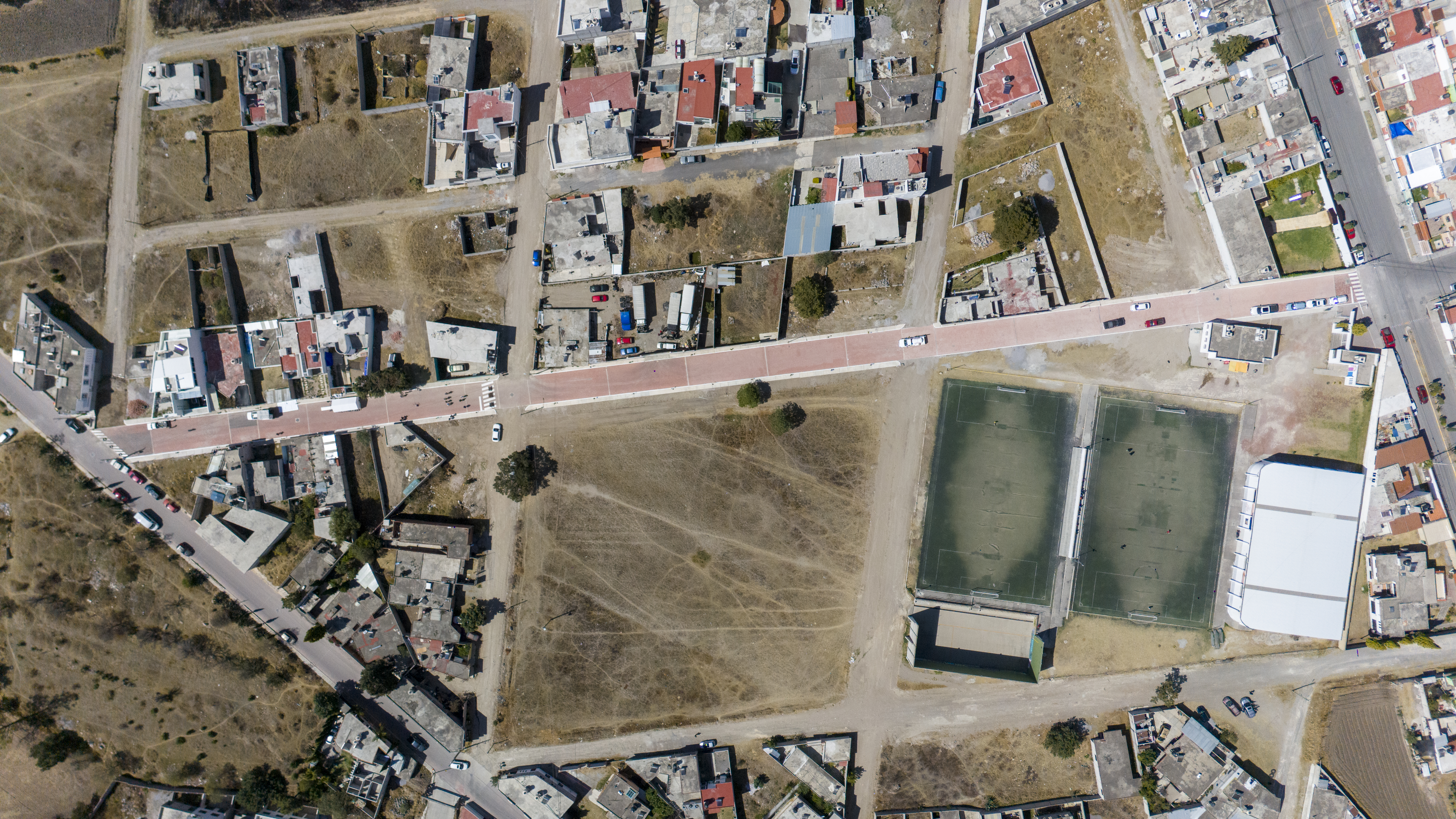 TRABAJO EN EQUIPO DA RESULTADOS: JAVIER RIVERA INAUGURA CALLE CAOBAS EN SANTA ANITA HUILOAC