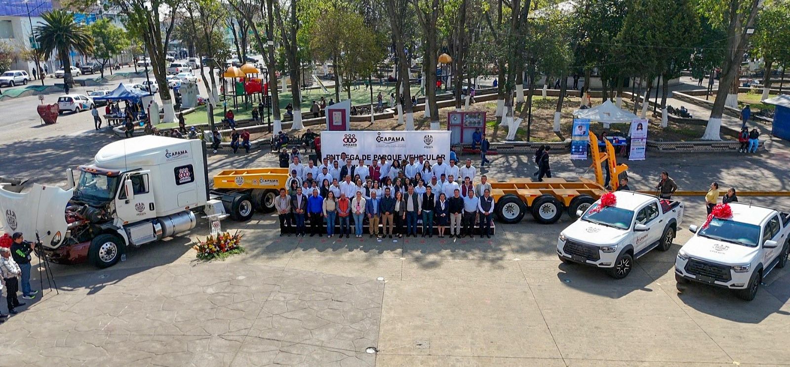 JAVIER RIVERA ENTREGA MAQUINARIA DE 2.8 MDP PARA FORTALECER A LA CAPAMA